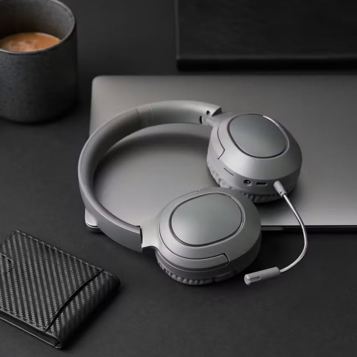 Casque Stéréo Sans Fil Rechargeable avec Micro Détachable - Noir