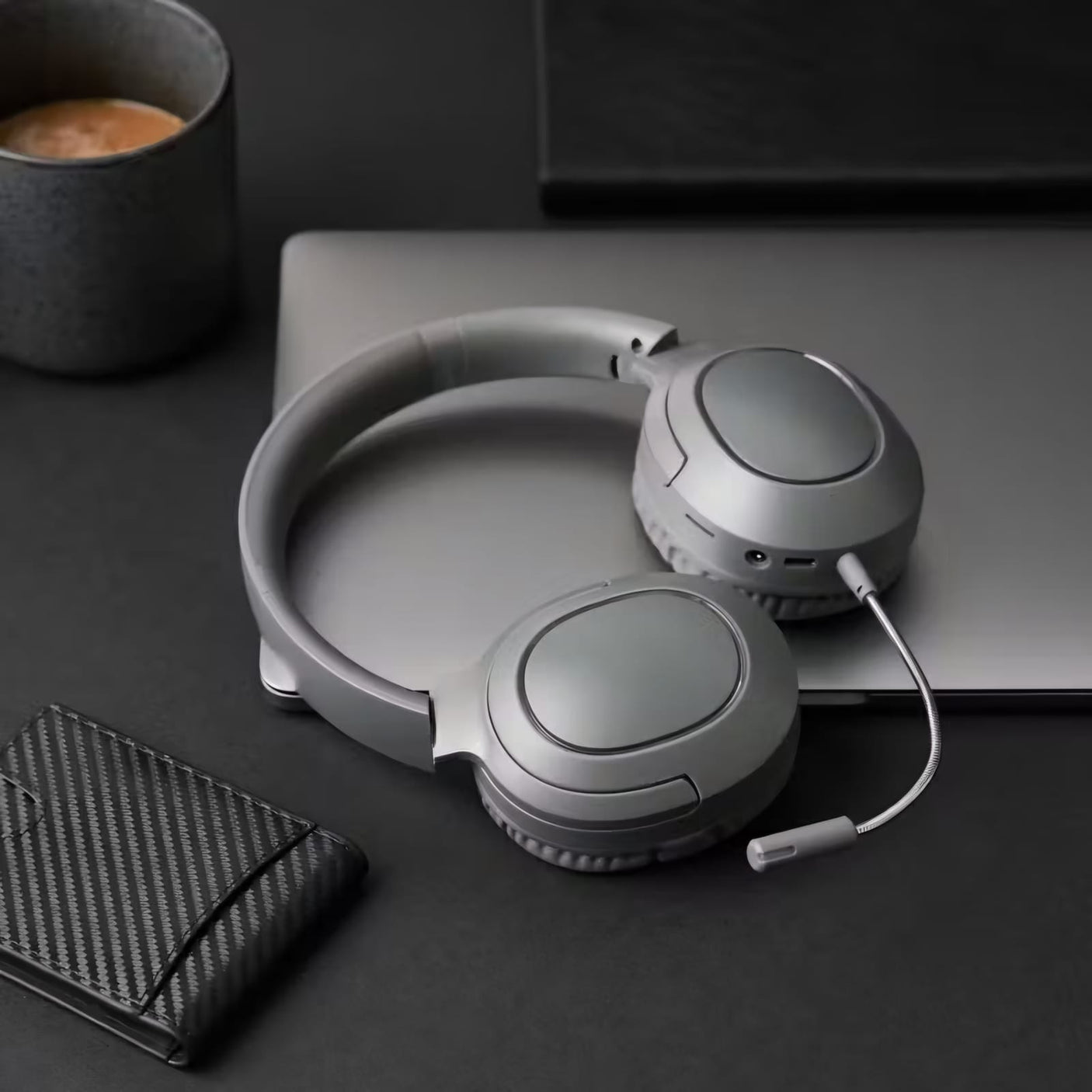 Casque Stéréo Sans Fil Rechargeable avec Micro Détachable - Noir