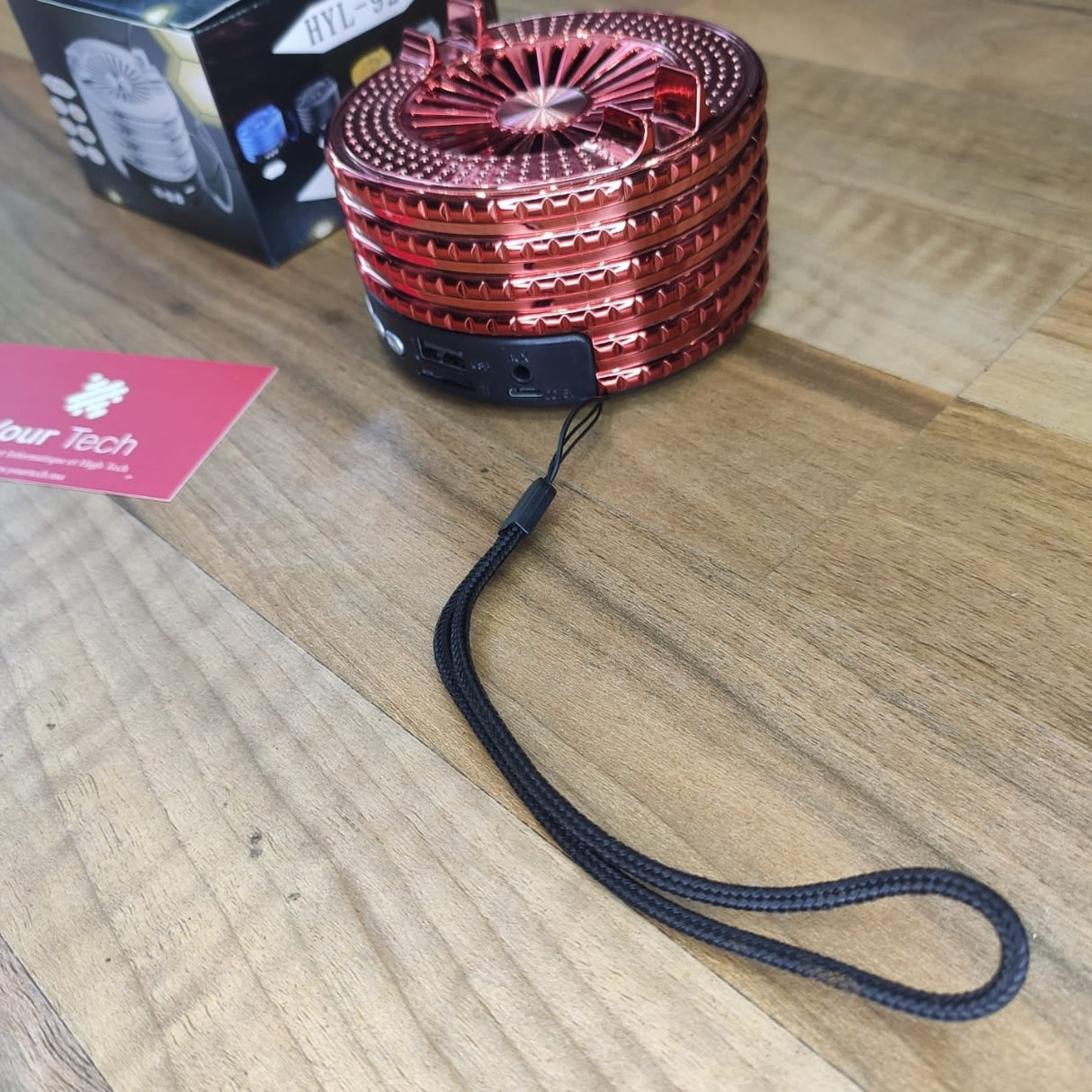 مكبر صوت بلوتوث HYL-922 عالي الجودة مع راديو