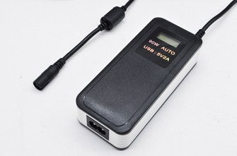 Adaptateur secteur universel automatique 90W avec LED avec port USB 5V 2A