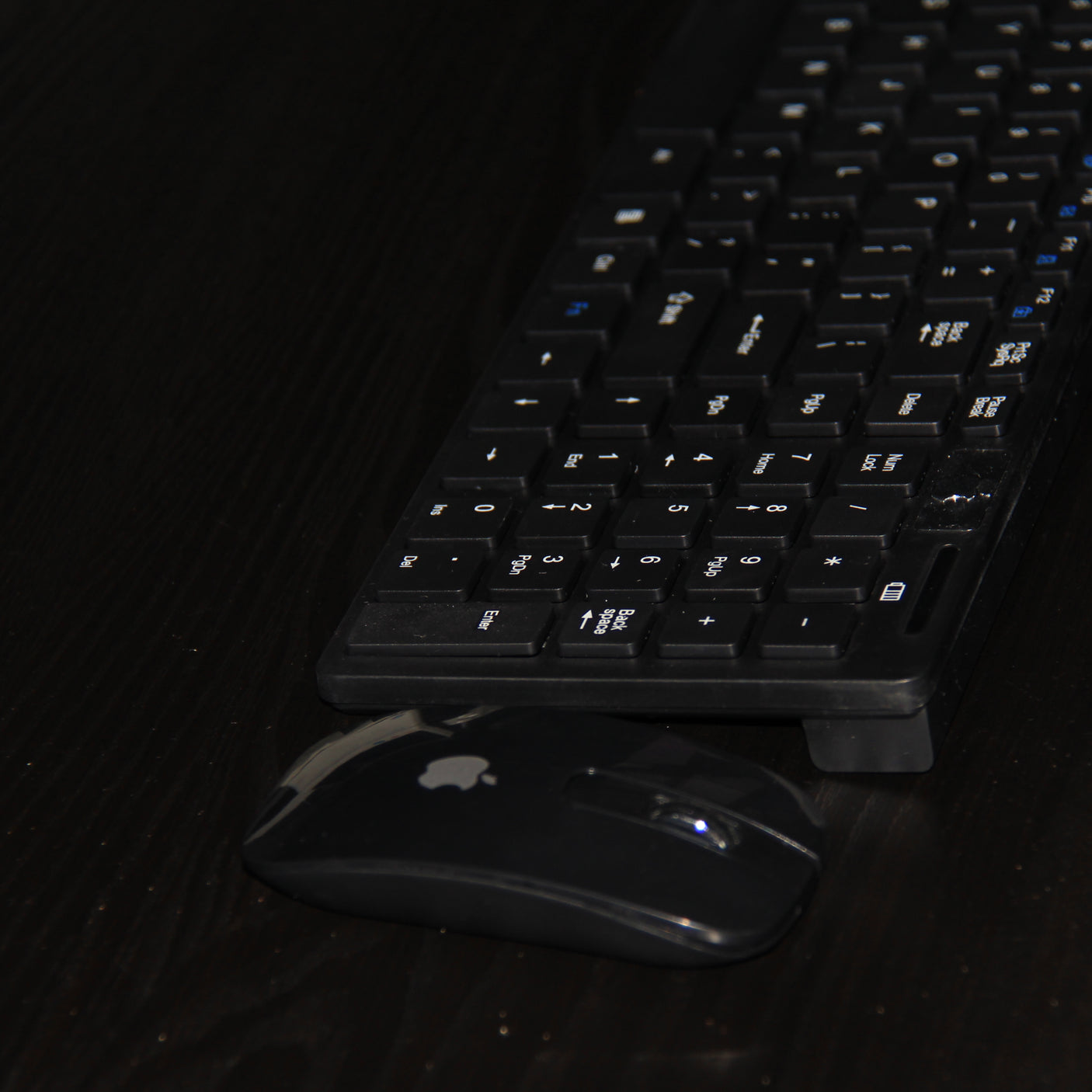 Clavie et souris sans fil 2.4GHz avec protection de clavie