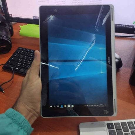 Acer Aspire Switch SW5-012 FHD 10.1 inch 2GB 32GB QC Intel Atom Z3735F WiFi 2MP Camera Win 10