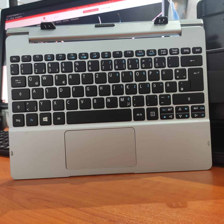 Acer Aspire Switch SW5-012 FHD 10.1 inch 2GB 32GB QC Intel Atom Z3735F WiFi 2MP Camera Win 10