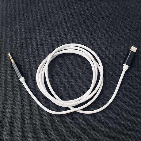 Audio Cable - 1m, male connectors: 1× lightning, 1× jack 3.5 mm gold and black