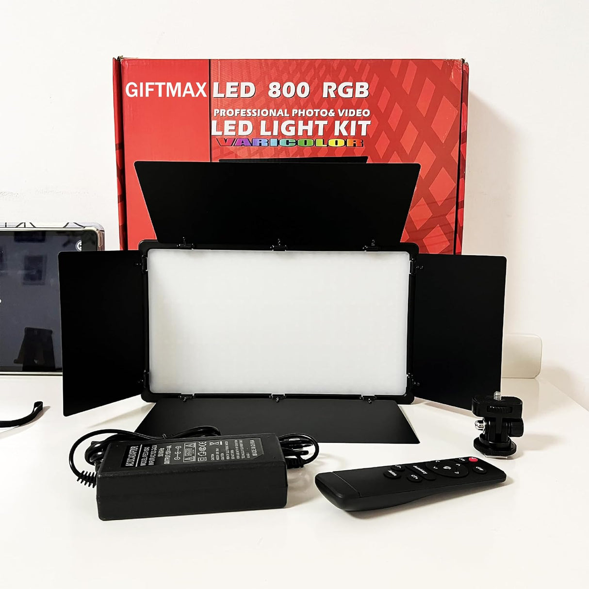 لوحة LED 800 RGB 50W مع حامل ثلاثي – إضاءة متعددة الاستخدامات للاستوديو وإنشاء المحتوى