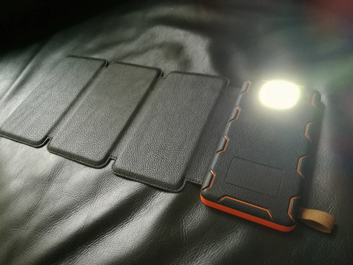 Power Bank Solaire Plustar 4 Panneaux, 10000mAh, Noir