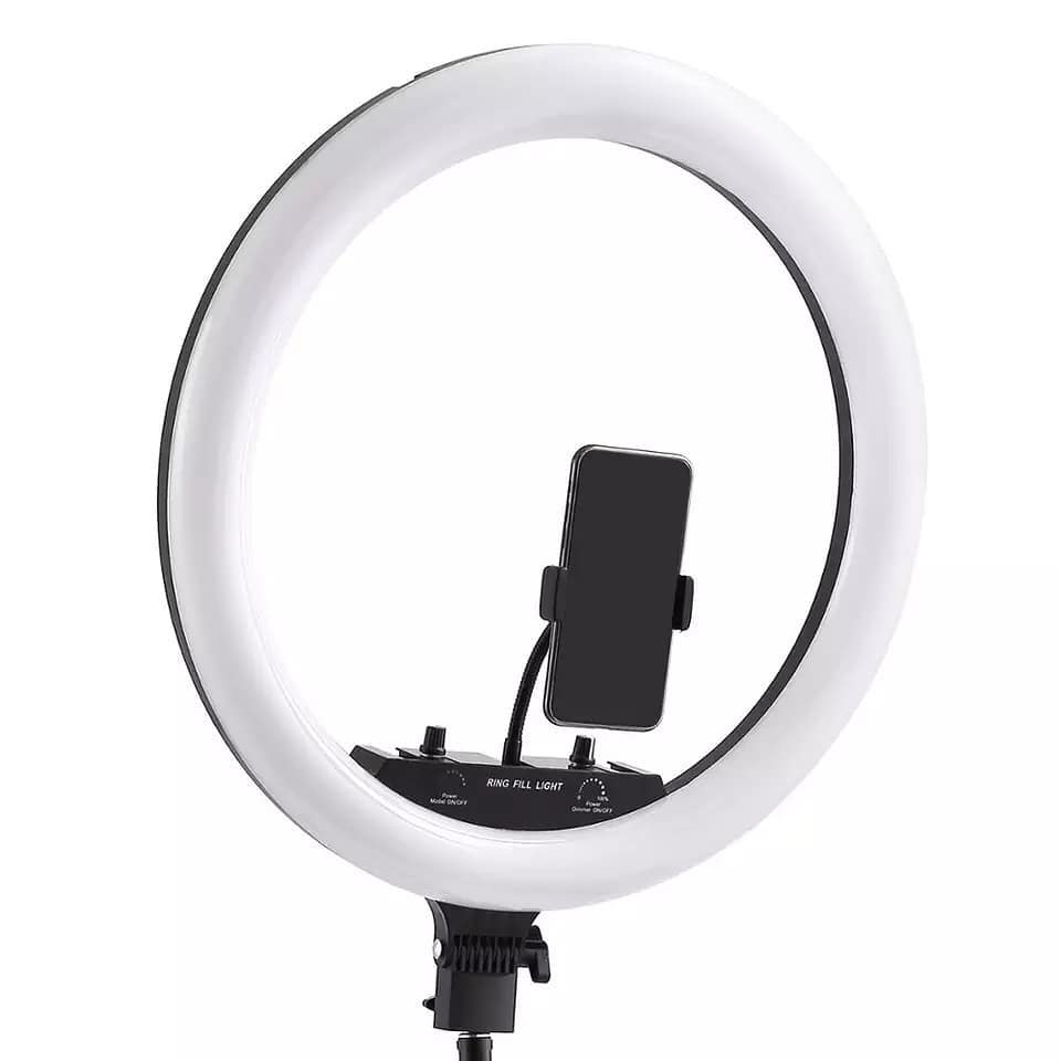 Ring Light MJ18 RGB LED (45 cm) avec Trépied Métallique et Télécommandes - Lumière Blanche, Chaude et Arc-en-Ciel