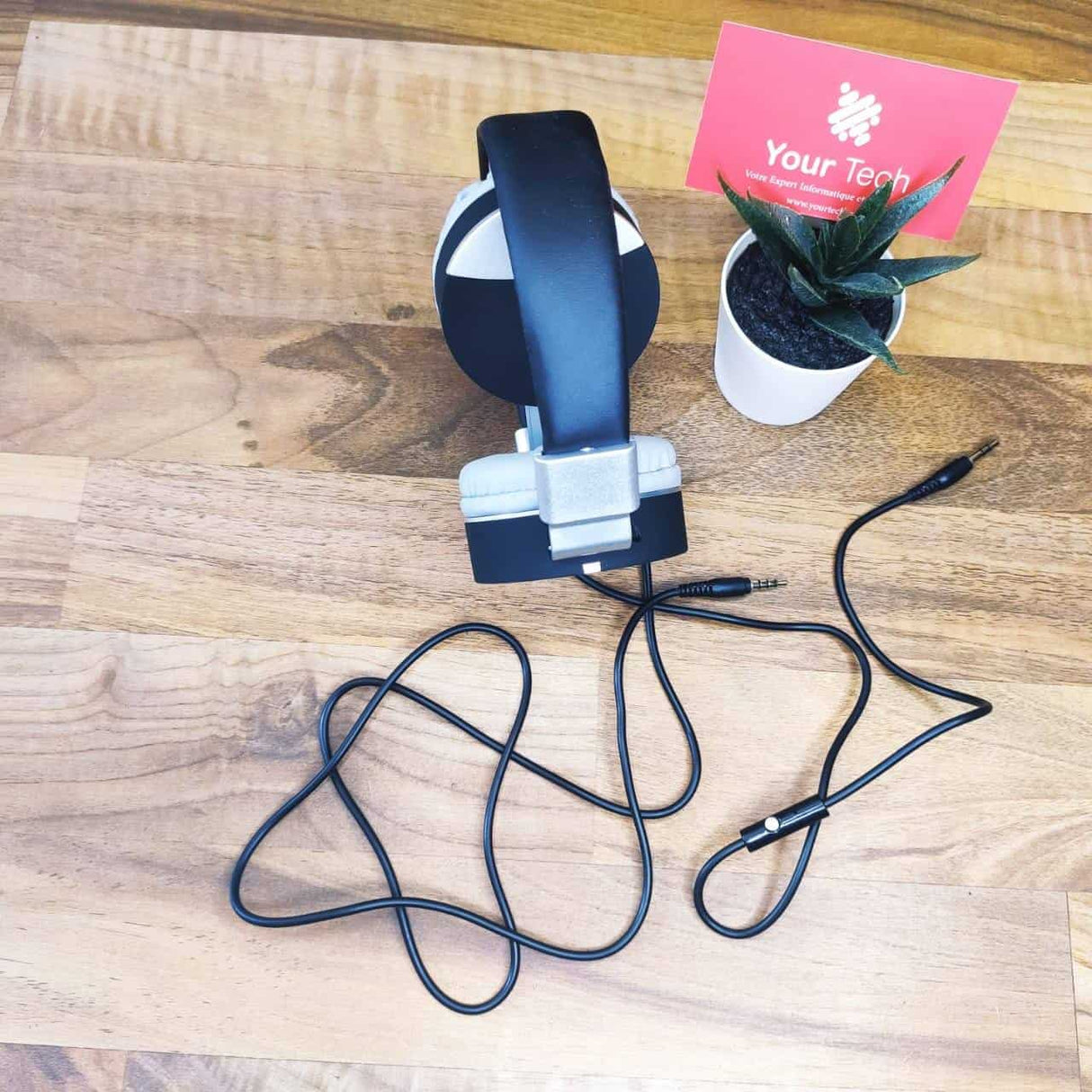 Casque Aya Bonne qualité sonore Bass+ et cable aux + micro