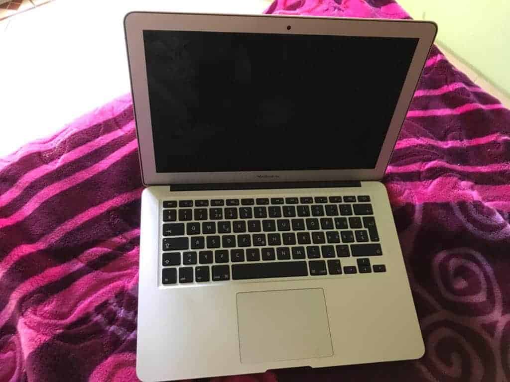 MacBook Air core i5 1.4Ghz turbo 2.7Ghz 2014