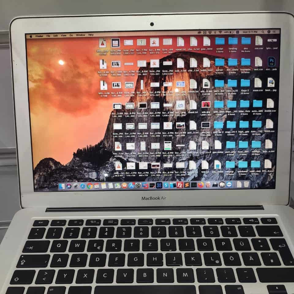 MacBook air core i7 1.7Ghz 8go Ram 256go SSD 2013