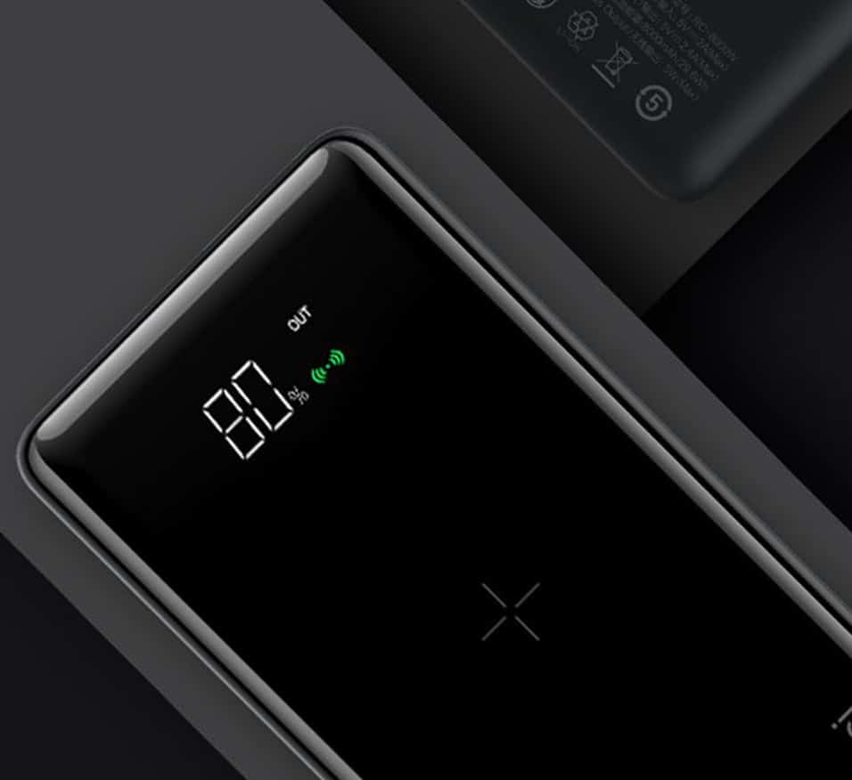 RECCI 8000mAh portable digital power display wireless power bank